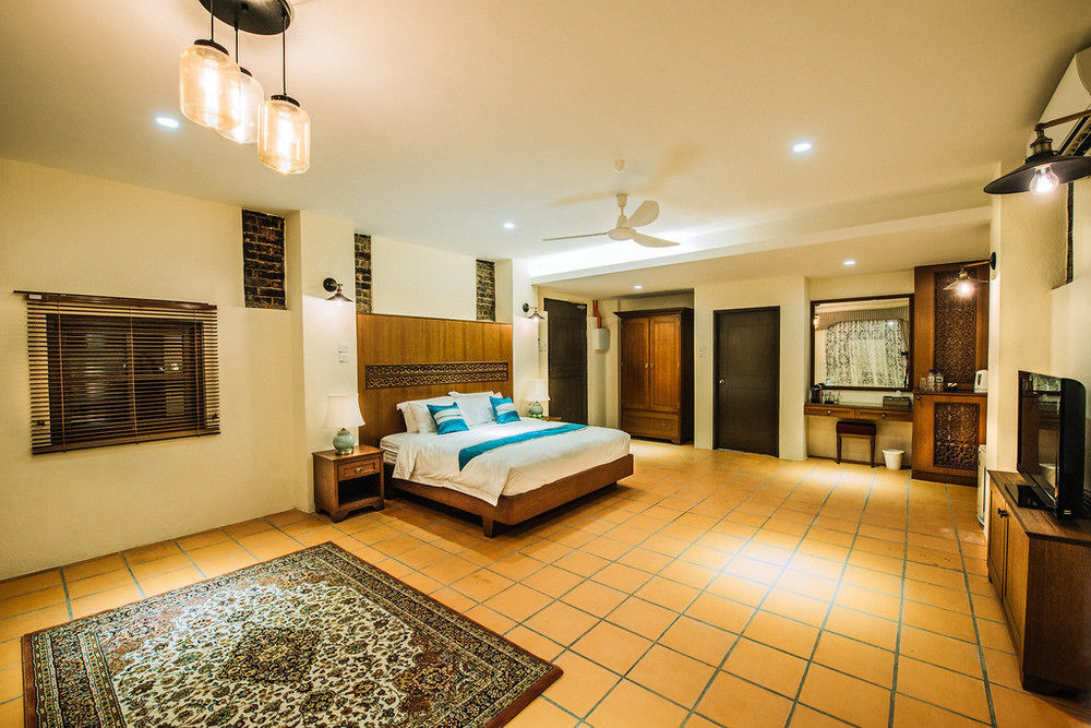 Botanica Mansion Bed and Breakfast Balik Pulau Exteriör bild