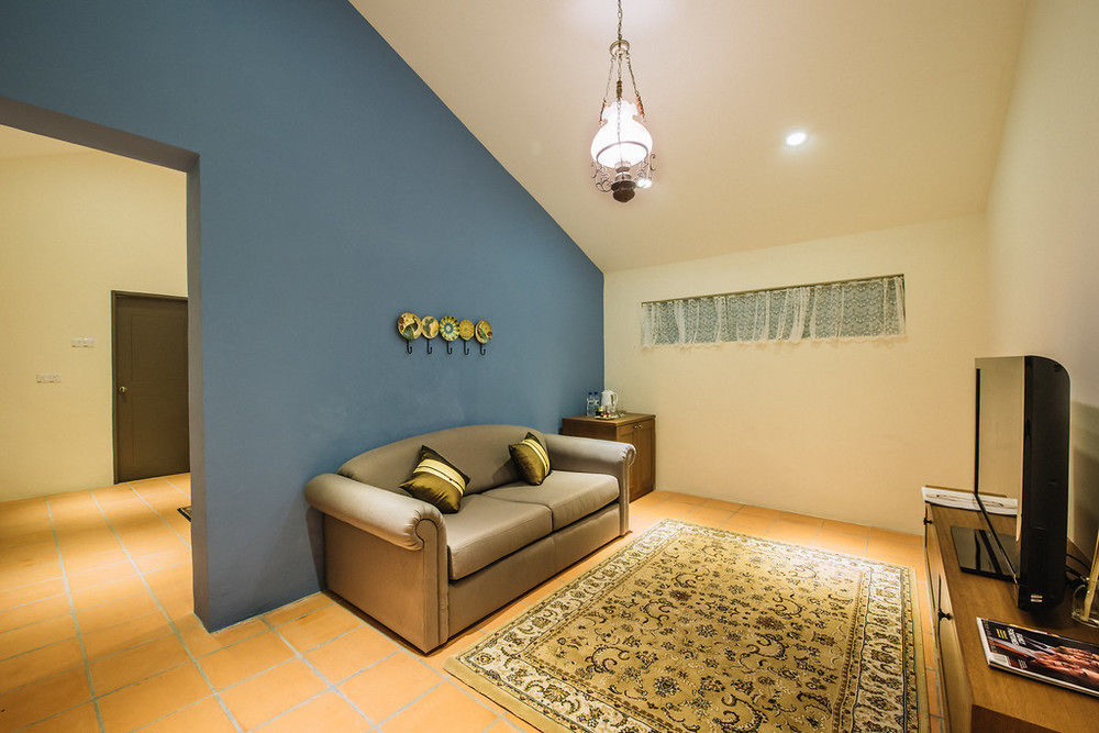 Botanica Mansion Bed and Breakfast Balik Pulau Exteriör bild