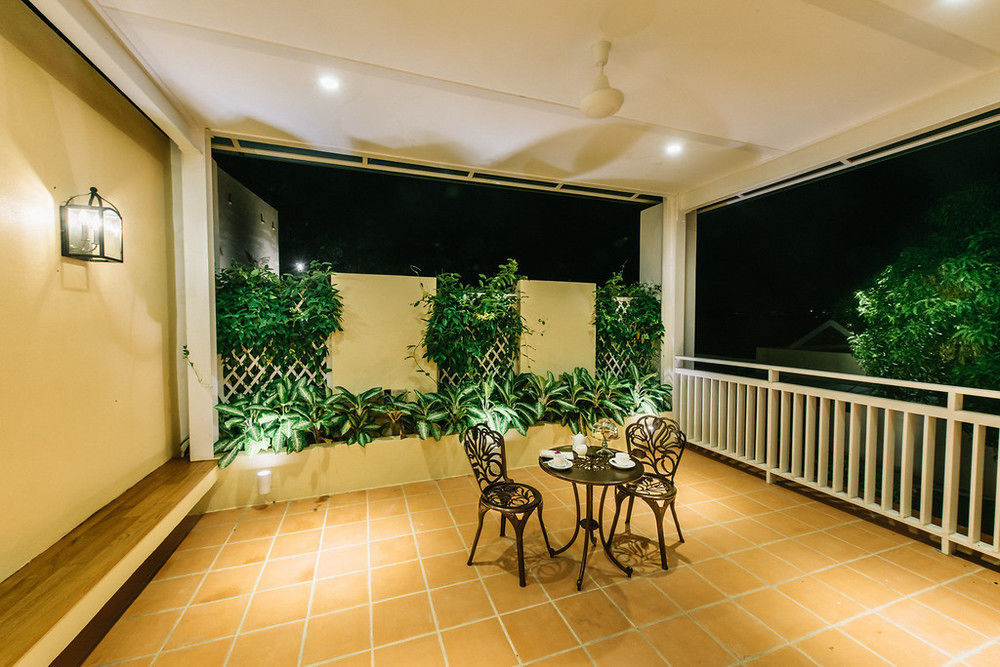 Botanica Mansion Bed and Breakfast Balik Pulau Exteriör bild
