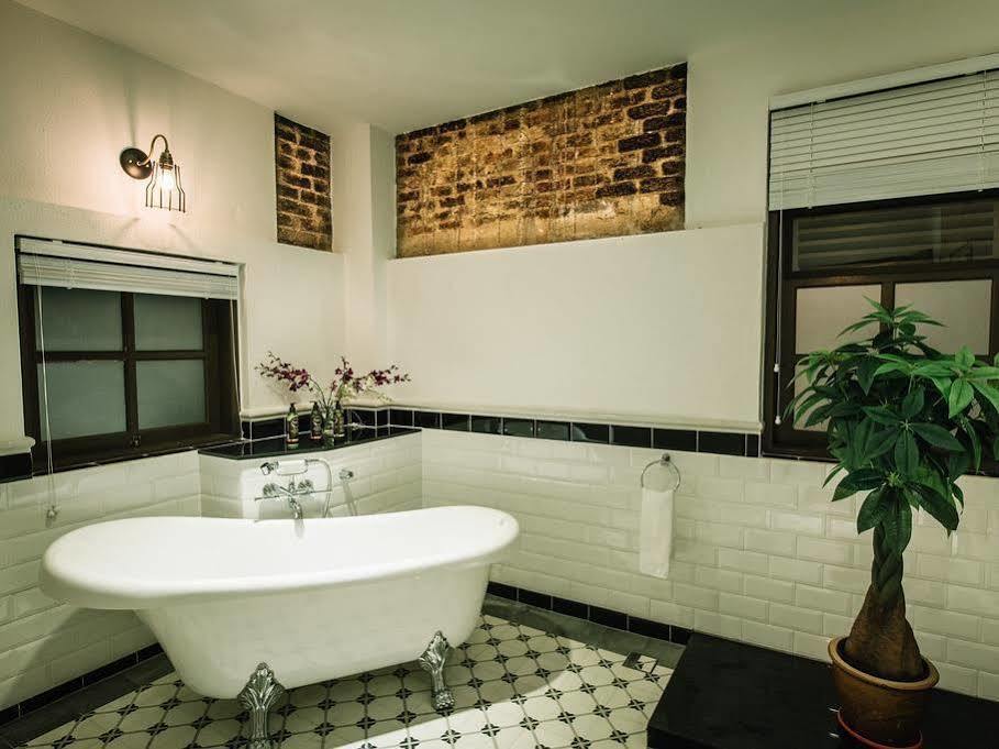 Botanica Mansion Bed and Breakfast Balik Pulau Exteriör bild
